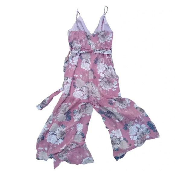 Simplee Floral Jumpsuit Dusty Pink Blue White Capri Sleeveless Size Large Flowy - Picture 3 of 12